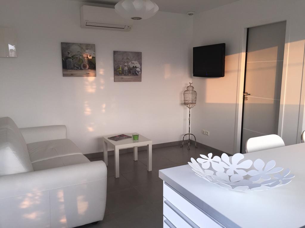 Mas De L Aire Villa Corneilla-del-Vercol Phòng bức ảnh
